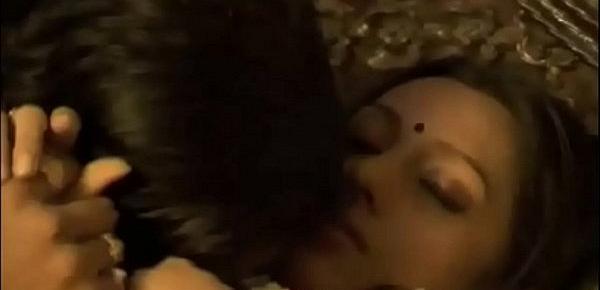  Sizzling Honeymoon Coouple on Bed Hot in Beach